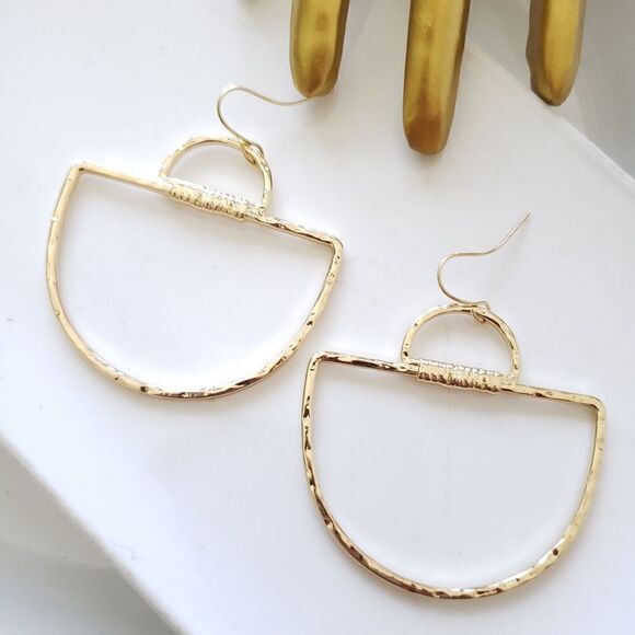 New! Zara Irregular Drop Earrings - Picture 3 of 14
